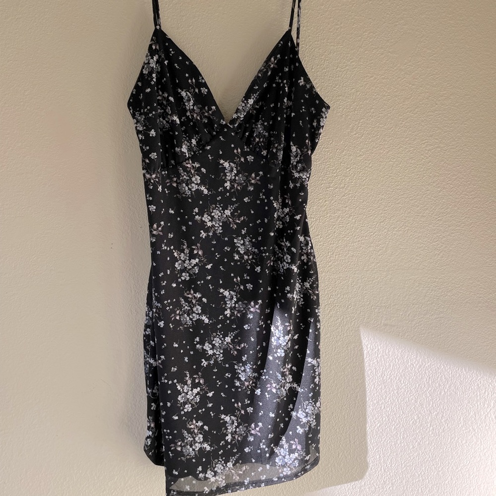 Black Floral Bodycon Dress